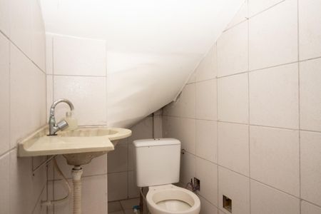 Casa à venda com 550m², 4 quartos e 8 vagas Casa à venda com 550m², 4 quartos e 8 vagasBanheiro de serviço