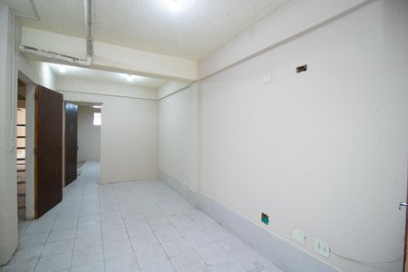 Casa à venda com 550m², 4 quartos e 8 vagas Casa à venda com 550m², 4 quartos e 8 vagasÁrea de Serviço