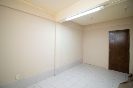 Casa à venda com 550m², 4 quartos e 8 vagas Casa à venda com 550m², 4 quartos e 8 vagasÁrea de Serviço