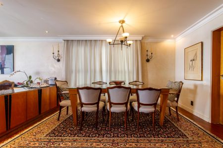 Apartamento à venda com 229m², 4 quartos e 3 vagasSala