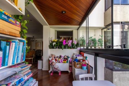 Apartamento à venda com 229m², 4 quartos e 3 vagasBanheiro do Quarto 4