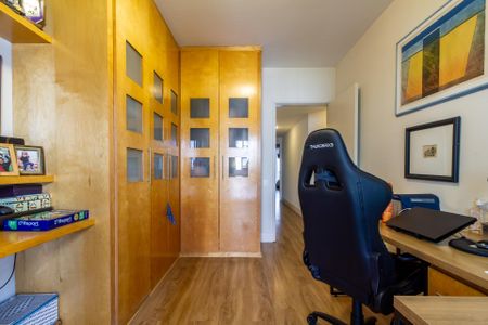 Apartamento à venda com 229m², 4 quartos e 3 vagasQuarto 1