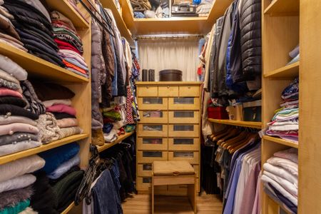 Apartamento à venda com 229m², 4 quartos e 3 vagasCloset do quarto 4