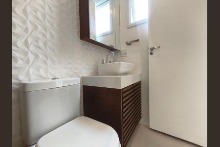 Apartamento à venda com 156m², 3 quartos e 3 vagasBanheiro da Suíte 2