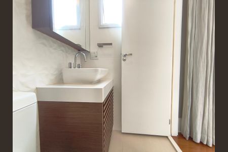 Apartamento à venda com 156m², 3 quartos e 3 vagasBanheiro da Suíte 2