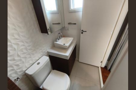 Apartamento à venda com 156m², 3 quartos e 3 vagasBanheiro da Suíte 2