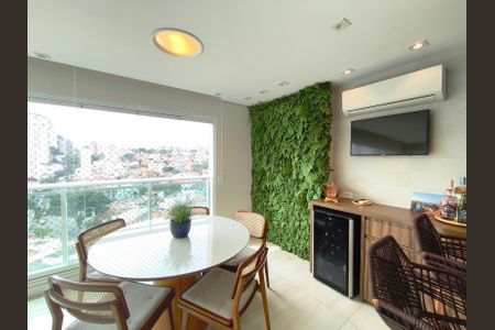 Apartamento à venda com 156m², 3 quartos e 3 vagasEspaço Gourmet