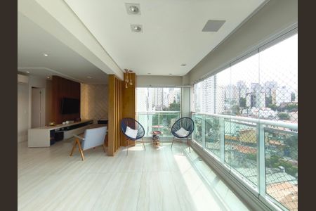 Apartamento à venda com 156m², 3 quartos e 3 vagasEspaço Gourmet