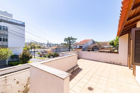 Casa à venda com 92m², 4 quartos e 2 vagasTerraço