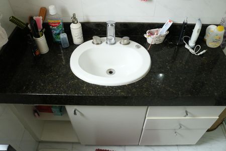 Apartamento à venda com 110m², 3 quartos e 1 vagaBanheiro da Suíte