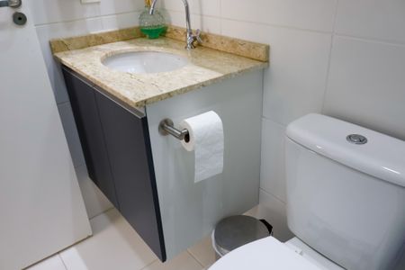 Apartamento à venda com 55m², 2 quartos e 1 vagaBanheiro da Suíte 
