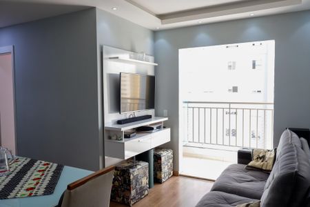 Sala de apartamento à venda com 2 quartos, 55m² em Vila Yara, Osasco