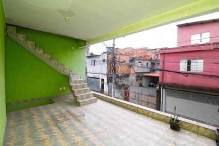 Casa à venda com 127m², 3 quartos e 2 vagas Casa à venda com 127m², 3 quartos e 2 vagasVaranda - Casa 2