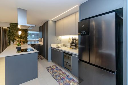Apartamento à venda com 110m², 2 quartos e 2 vagasCozinha