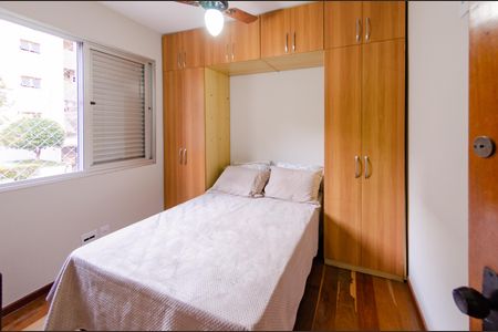 Apartamento à venda com 105m², 3 quartos e 2 vagasQuarto 2