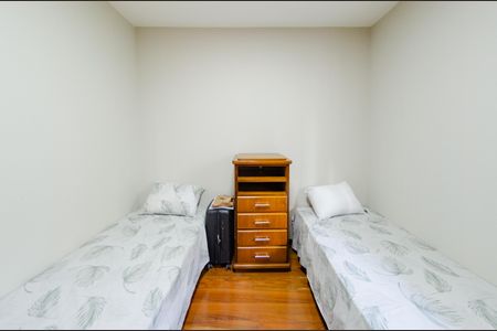 Apartamento à venda com 105m², 3 quartos e 2 vagasQuarto 1