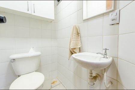 Apartamento à venda com 105m², 3 quartos e 2 vagasBanheiro de Serviço