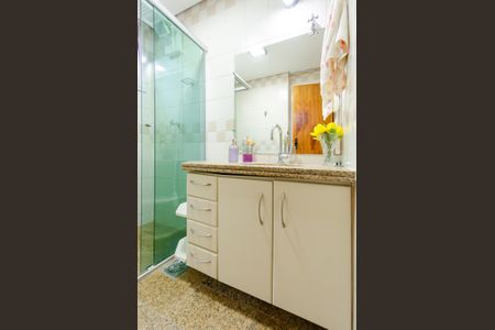 Apartamento à venda com 105m², 3 quartos e 2 vagasBanheiro