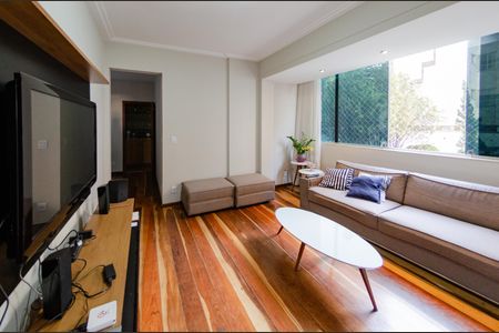 Apartamento à venda com 105m², 3 quartos e 2 vagasSala