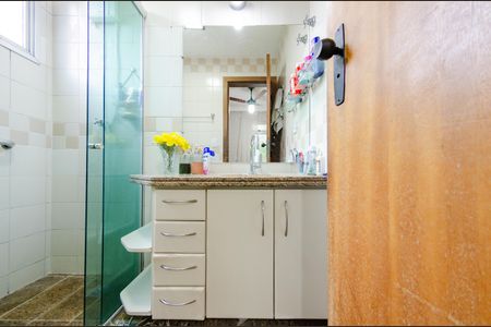 Apartamento à venda com 105m², 3 quartos e 2 vagasBanheiro da Suíte