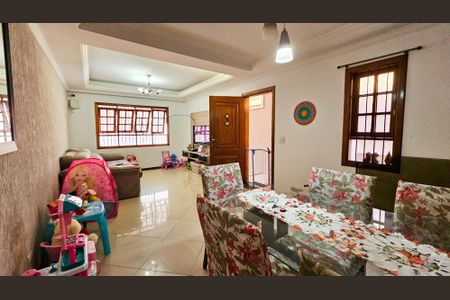 Sala de casa à venda com 4 quartos, 165m² em Jardim Ernestina, São Paulo