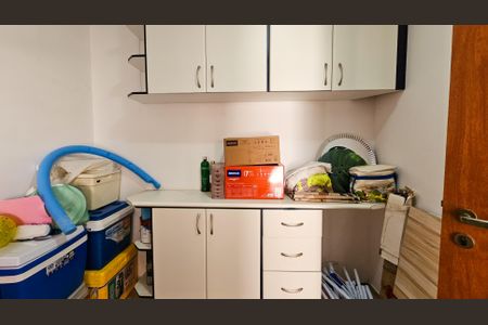 Casa à venda com 165m², 4 quartos e 3 vagasQuarto de Serviço