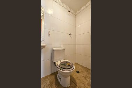 Casa à venda com 165m², 4 quartos e 3 vagasBanheiro de Serviço