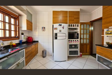 Casa à venda com 165m², 4 quartos e 3 vagasCozinha