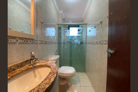 Banheiro Social de apartamento para alugar com 2 quartos, 65m² em Guilhermina, Praia Grande