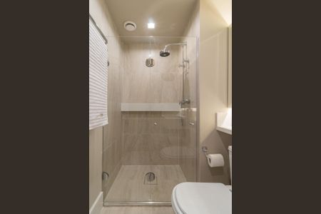 Banheiro de apartamento à venda com 1 quarto, 23m² em Campo Belo, São Paulo