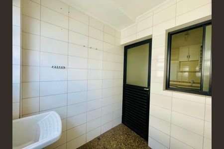 Apartamento à venda com 72m², 3 quartos e 2 vagas Apartamento à venda com 72m², 3 quartos e 2 vagasÁrea de Serviço