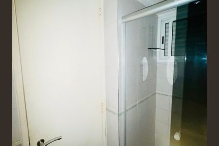 Apartamento à venda com 72m², 3 quartos e 2 vagas Apartamento à venda com 72m², 3 quartos e 2 vagasBanheiro Social