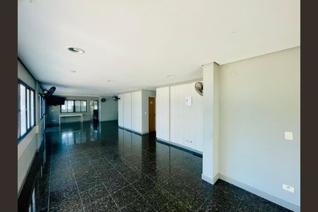 Apartamento à venda com 72m², 3 quartos e 2 vagas Apartamento à venda com 72m², 3 quartos e 2 vagasÁrea Comum - Salão de Festas