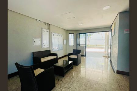 Apartamento à venda com 72m², 3 quartos e 2 vagas Apartamento à venda com 72m², 3 quartos e 2 vagasHall de Entrada