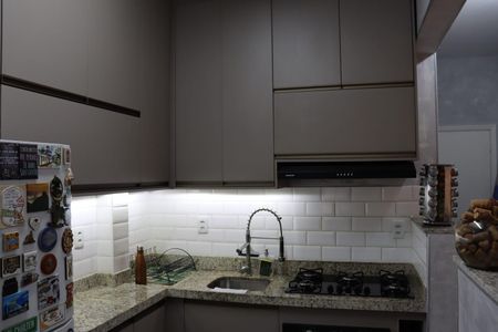 Apartamento à venda com 72m², 2 quartos e 1 vagaCozinha