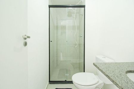 Banheiro de apartamento para alugar com 2 quartos, 35m² em Barra Funda, São Paulo