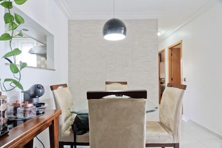 Sala de apartamento à venda com 3 quartos, 72m² em Vila Carbone, São Paulo
