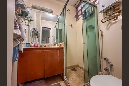 Apartamento à venda com 130m², 3 quartos e 1 vagaBanheiro da Suíte