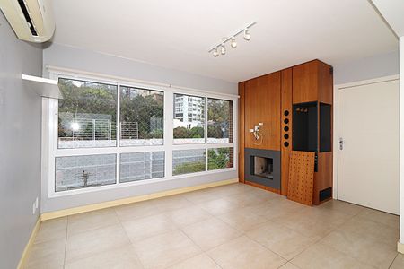 Sala de apartamento à venda com 2 quartos, 68m² em Auxiliadora, Porto Alegre