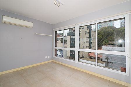 Apartamento à venda com 68m², 2 quartos e 2 vagasSala