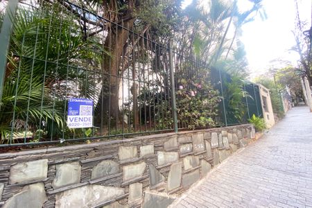 Apartamento à venda com 185m², 3 quartos e 1 vagaPlaquinha