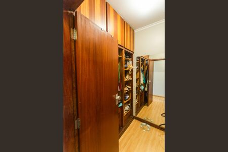 Apartamento à venda com 280m², 4 quartos e 3 vagasCloset da Suíte 1