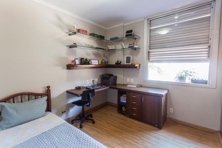Apartamento à venda com 280m², 4 quartos e 3 vagasQuarto 2