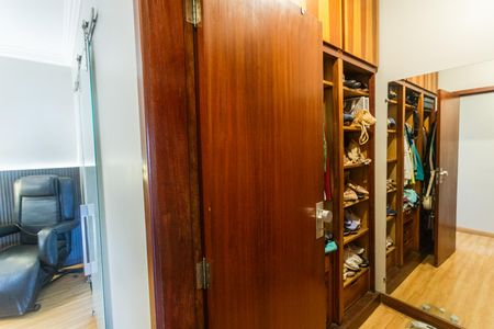 Apartamento à venda com 280m², 4 quartos e 3 vagasCloset da Suíte 1