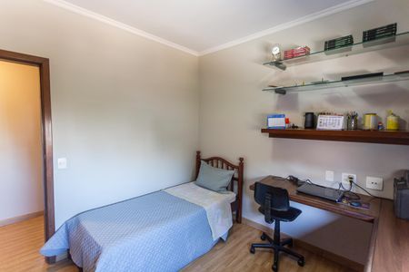 Apartamento à venda com 280m², 4 quartos e 3 vagasQuarto 2