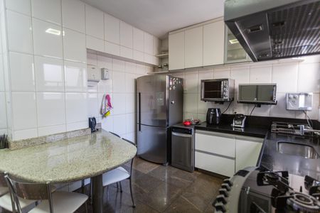 Apartamento à venda com 280m², 4 quartos e 3 vagasCozinha