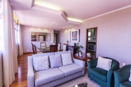 Apartamento à venda com 280m², 4 quartos e 3 vagasSala 2