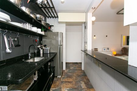 Apartamento à venda com 56m², 2 quartos e 1 vagaCozinha