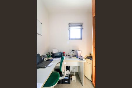 Apartamento para alugar com 167m², 3 quartos e 2 vagasQuarto de Serviço