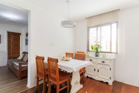 Apartamento para alugar com 167m², 3 quartos e 2 vagasCopa